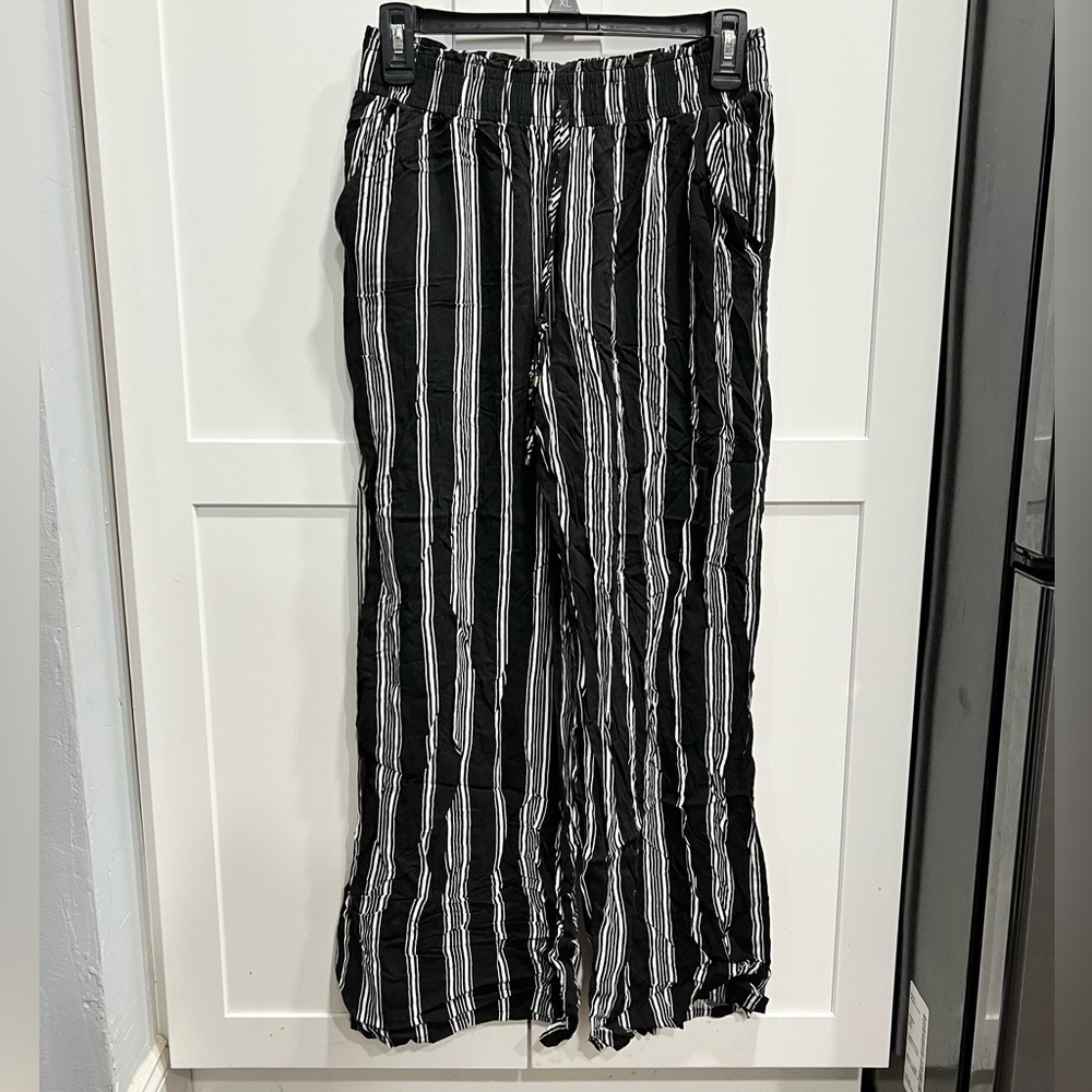 Black and white pants
